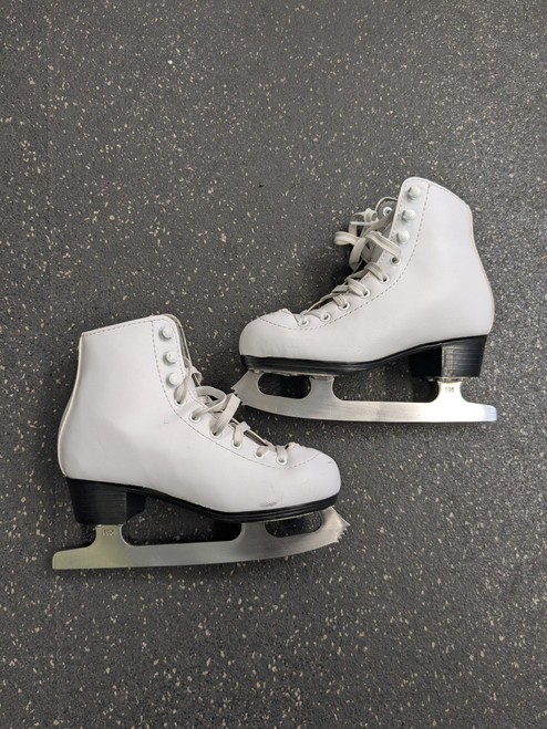 Vist Large View of Product Image Which is Used VIC DREAM Girls Figure Skate White Junior 01