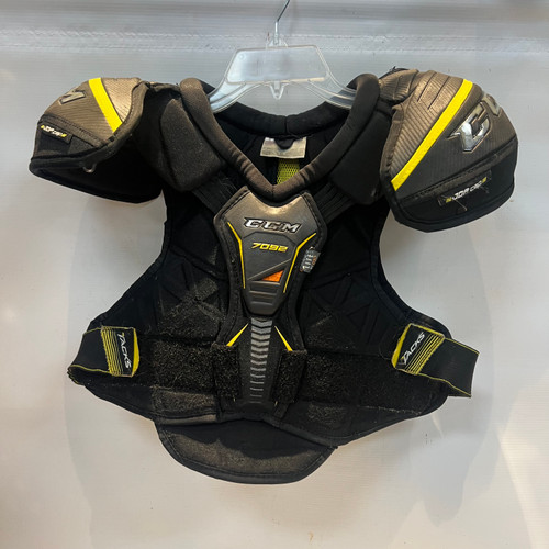 Vist Large View of Product Image Which is Used CCM 7092 Intermediate Shoulder Pads MD