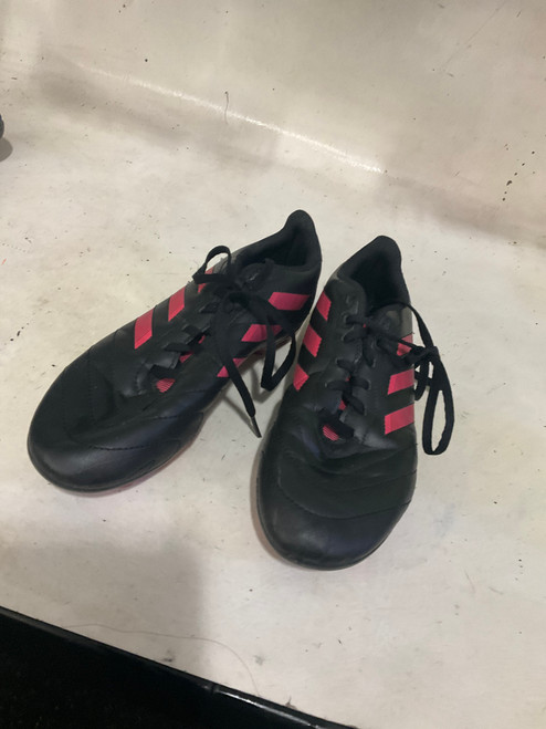 Vist Large View of Product Image Which is Used Adidas Soccer Cleats Black Junior 06