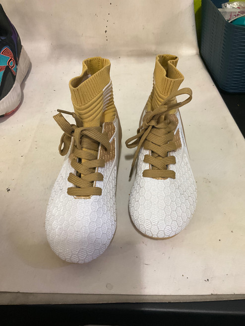 Vist Large View of Product Image Which is Used Soccer Cleats Gold Junior 01