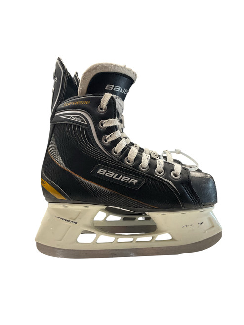 Vist Large View of Product Image Which is Used Bauer SUPREME ONE20 SZ 2 Junior Hockey Skate Junior 02