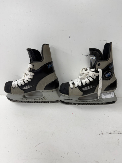 Vist Large View of Product Image Which is Used Bauer VAPOR 8 Junior Hockey Skate Junior 06