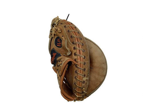 Vist Large View of Product Image Which is Used Louisville Slugger BULLSEYE POCKET BB/SB Catchers RH Throw Brown 31 1/2"