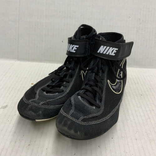 Vist Large View of Product Image Which is Used Nike Wrestling Shoes Black Senior 9