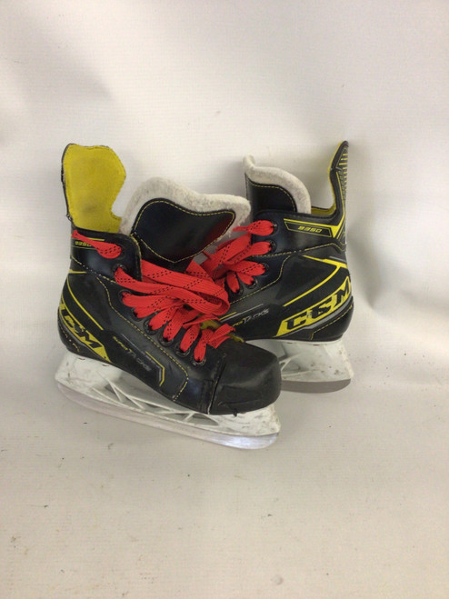 Vist Large View of Product Image Which is Used CCM SUPER TACKS 9550 Youth Hockey Skate Youth 13.0