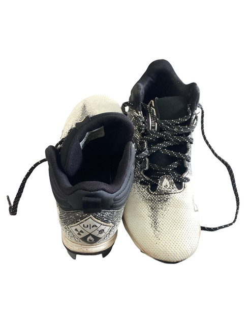 Vist Large View of Product Image Which is Used Under Armour UNDER ARMOUR BASEBALL CLEATS BB/SB Cleats Black And White Junior 04.5
