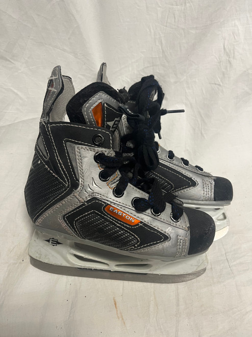 Vist Large View of Product Image Which is Used Easton G2 Youth Hockey Skate Youth 13.0