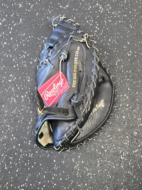 Vist Large View of Product Image Which is Used Rawlings MARK OF A PRO BB/SB Catchers RH Throw Black 30"