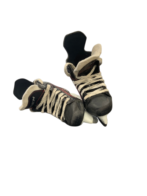 Vist Large View of Product Image Which is Used CCM JETSPEED FT340 YTH Youth Hockey Skate Youth 10.0