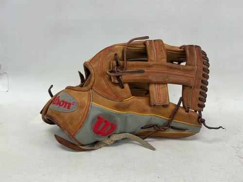 Vist Large View of Product Image Which is Used Wilson A2000 PEDROIA DP15 BB/SB Glove RH Throw Grey 11 3/4"