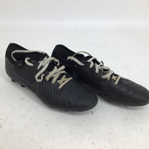 Vist Large View of Product Image Which is Used Nike TIEMPO LENGEND SR 8.5 SOCCER CLEATS Soccer Cleats Black Youth 08.5