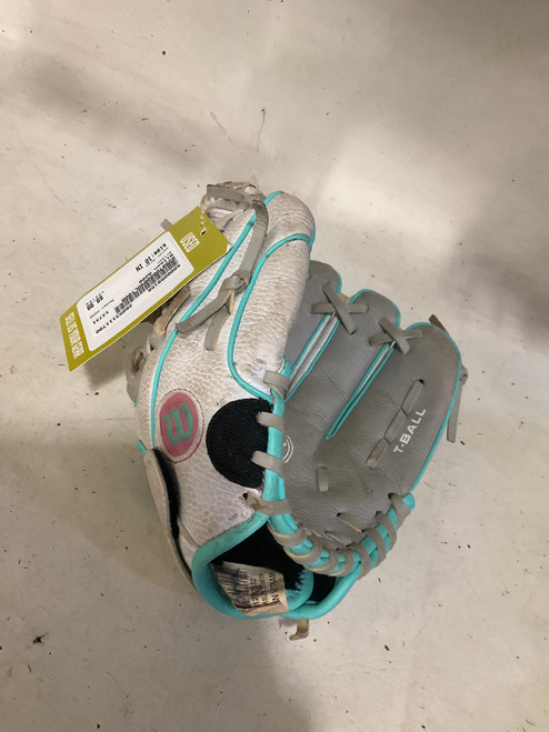 Vist Large View of Product Image Which is Used Wilson A200 BB/SB Glove RH Throw Grey 10"
