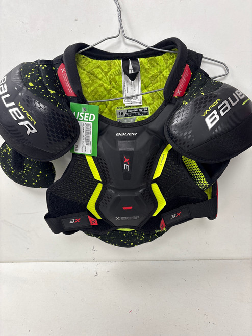 Vist Large View of Product Image Which is Used Bauer VAPOR 3X Junior Shoulder Pads MD