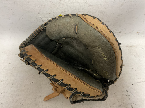 Vist Large View of Product Image Which is Used Mizuno Power Close GXC105 Baseball Catchers RH Throw Black And Tan 32 1/2"