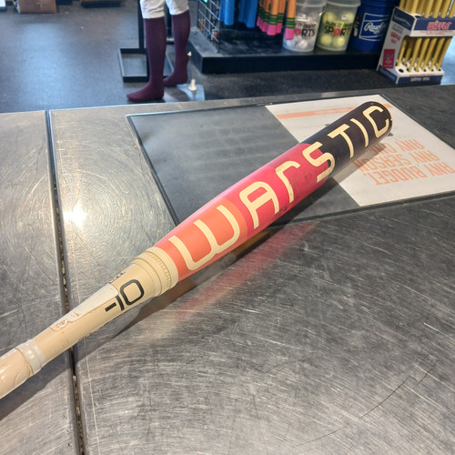 Vist Large View of Product Image Which is Used Warstic GASOLINEA BB/SB Fastpitch Bat 32"
