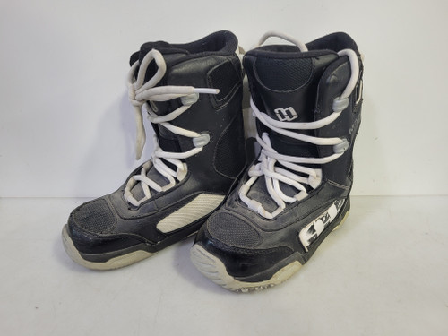 Vist Large View of Product Image Which is Used Morrow BOOT Boys Snowboard Boots Black Junior 03