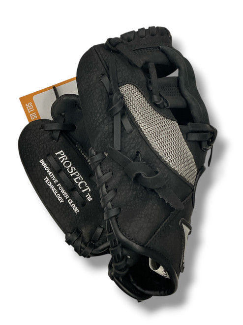 Vist Large View of Product Image Which is Used Mizuno PROSPECT GPP 900Y3BG BB/SB Glove LH Throw Black 9"