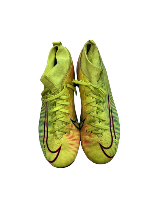 Vist Large View of Product Image Which is Used Nike Soccer Cleats Yellow Junior 05.5