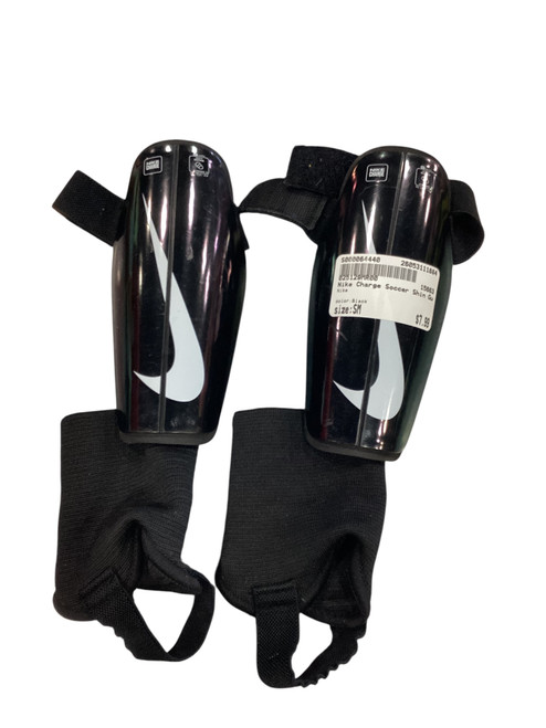 Vist Large View of Product Image Which is Used Nike Soccer Shin Guards Junior Black SM