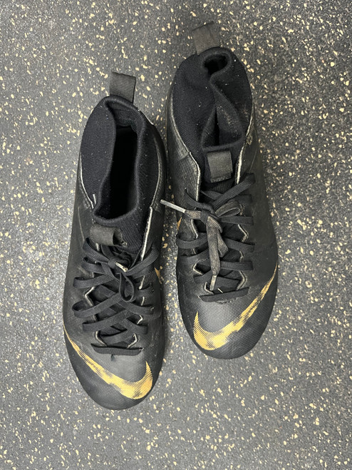 Vist Large View of Product Image Which is Used Nike MERCURIAL Soccer Cleats Black Junior 05