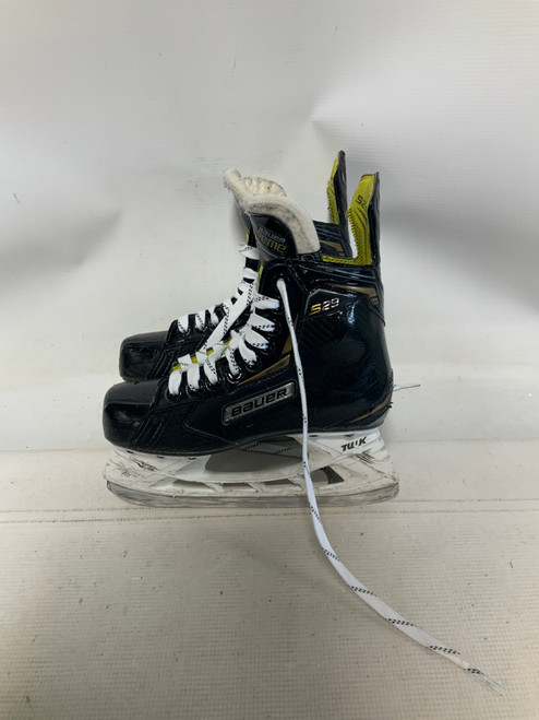 Vist Large View of Product Image Which is Used Bauer SUPREME S29 Junior Hockey Skate Junior 03