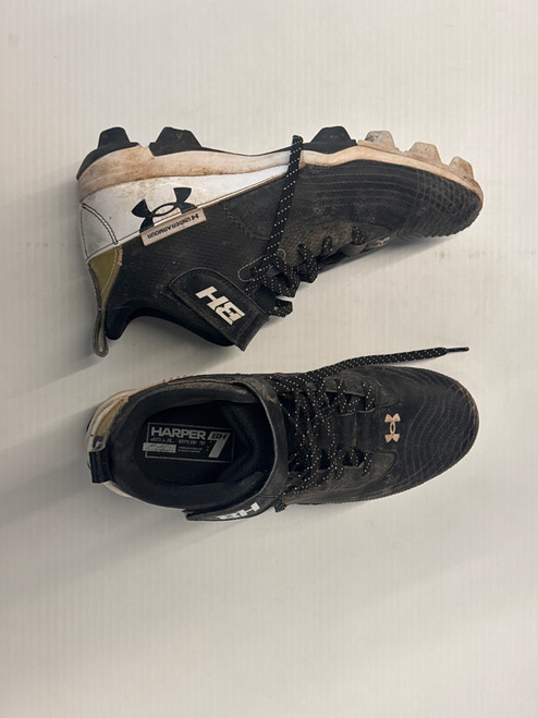 Vist Large View of Product Image Which is Used Under Armour BH BB/SB Cleats Black Senior 8