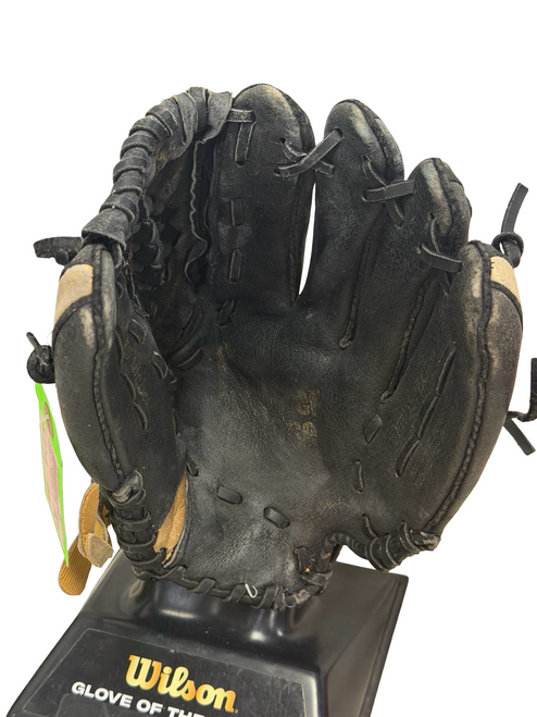 Vist Large View of Product Image Which is Used Mizuno PROSPECT GPP 1076 Junior Baseball Glove RH Throw Black 10 3/4"