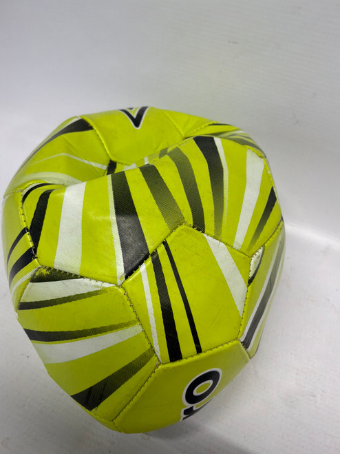 Vist Large View of Product Image Which is Used Umbro All Size Soccer Ball Yellow 3