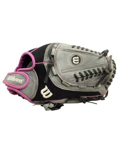 Vist Large View of Product Image Which is Used Wilson FLASH RH Throw Fastpitch Gloves Grey 12"