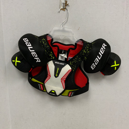 Vist Large View of Product Image Which is Used Bauer VAPOR XTEND Youth Shoulder Pads SM