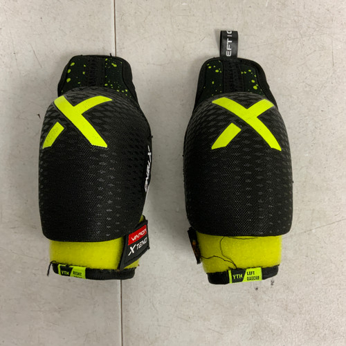 Vist Large View of Product Image Which is Used Bauer VAPOR XTEND Youth Elbow Pads SM