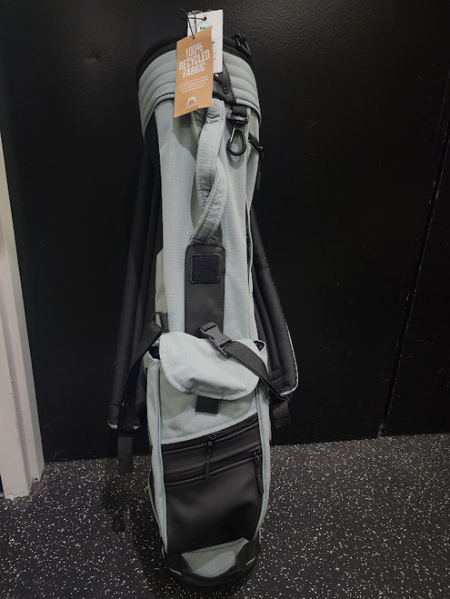Vist Large View of Product Image Which is Used Jones ROVER R Travel Bag Green