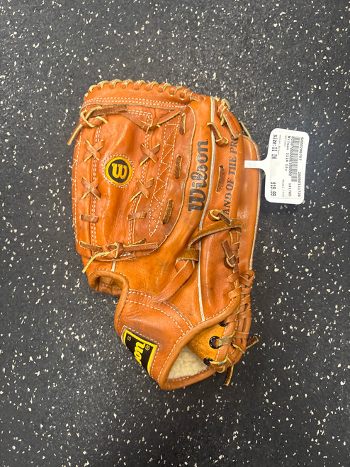 Vist Large View of Product Image Which is Used Wilson 1114 BB/SB Glove RH Throw Brown 11"