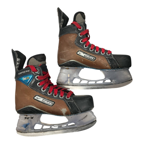 Vist Large View of Product Image Which is Used Bauer SUPREME ONE 90 Junior Hockey Skate Junior 01.5