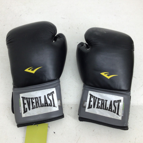 Vist Large View of Product Image Which is Used Everlast EVREFRESH 16 OZ BOXING GLVOES Boxing Gloves Black LG