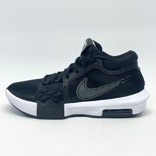 Vist Large View of Product Image Which is Used Nike LEBRON WITNESS 8 Basketball Shoes M Black And White Senior 10
