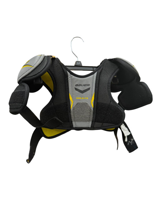 Vist Large View of Product Image Which is Used Bauer ONE.ELITE Youth Shoulder Pads MD