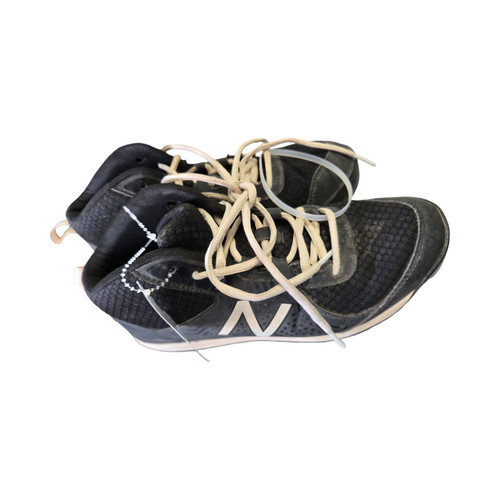 Vist Large View of Product Image Which is Used New Balance BASEBALL CLEATS SZ 6.5 BB/SB Cleats Black Senior 6.5