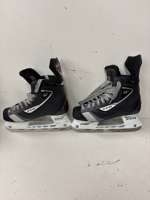 Vist Large View of Product Image Which is Used CCM U+ 06 Intermediate Hockey Skate Intermediate 5.0