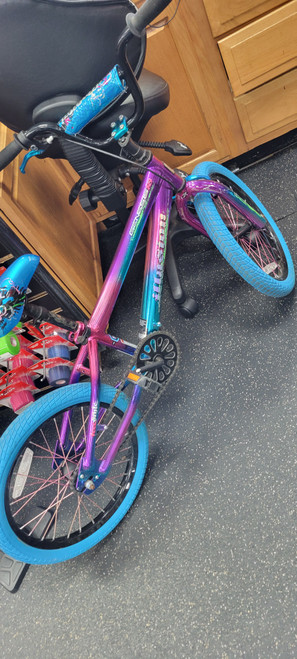 Vist Large View of Product Image Which is Used GENESIS 18 Hybrid/City Bike Boys None 18"