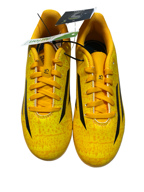 Vist Large View of Product Image Which is Used Adidas Soccer Indoor Shoes Yellow Junior 03