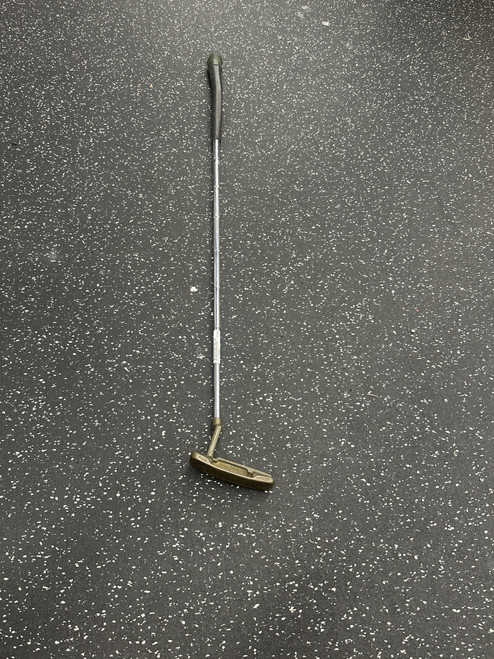 Vist Large View of Product Image Which is Used Ping ANSER Mens Putter RH