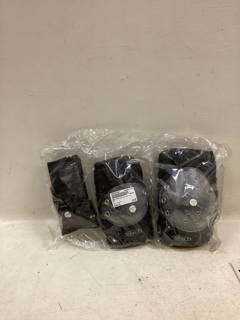 Vist Large View of Product Image Which is Used DBX Skateboard Kneepads Black LG