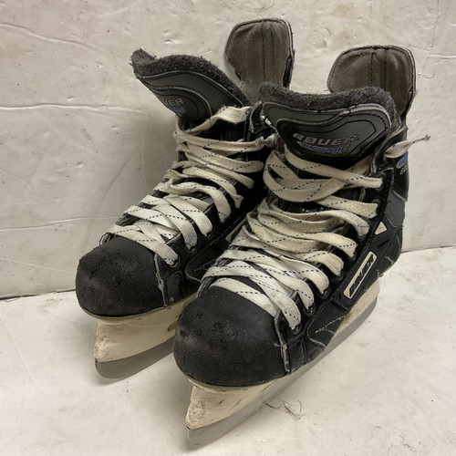 Vist Large View of Product Image Which is Used Bauer SUPREME 80000 Junior Hockey Skate Junior 03.5