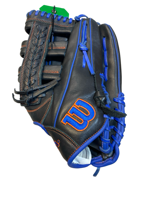 Vist Large View of Product Image Which is Used Wilson A1000 BB/SB Glove RH Throw Black 12 1/4"