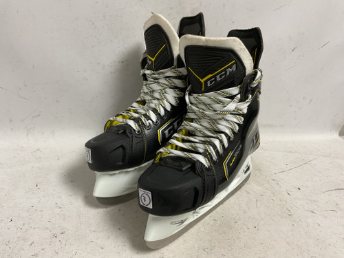 Vist Large View of Product Image Which is Used CCM SUPER TACKS 9370 Senior Hockey Skate Senior 7
