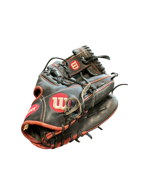 Vist Large View of Product Image Which is Used Wilson A2000 BB/SB Glove RH Throw Wine And Black 11 1/2"