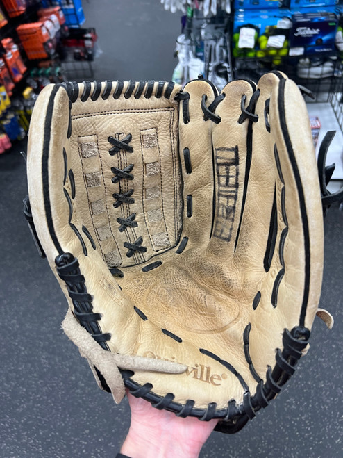 Vist Large View of Product Image Which is Used Louisville Slugger DYS1350 BB/SB Glove RH Throw Black 13 1/2"