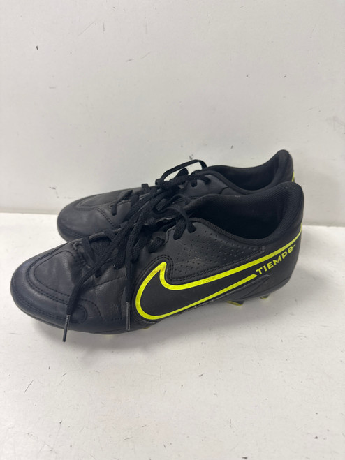 Vist Large View of Product Image Which is Used Nike TIEMPO Soccer Cleats Black Junior 05.5