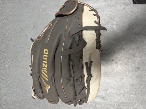 Vist Large View of Product Image Which is Used Mizuno PRIME ELITE BB/SB Glove RH Throw None 12 1/2"